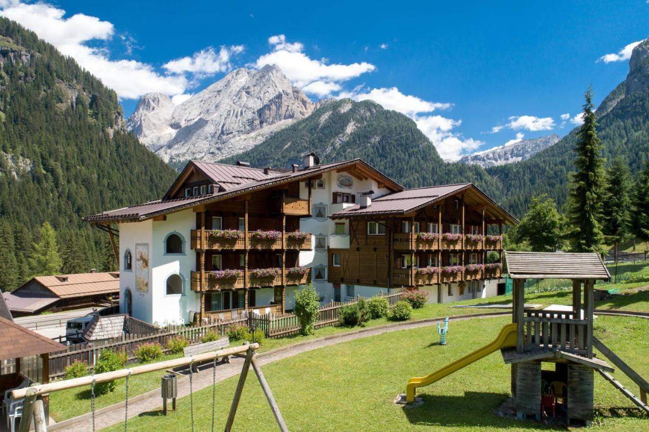 Hotel Alpe Canazei Exterior photo