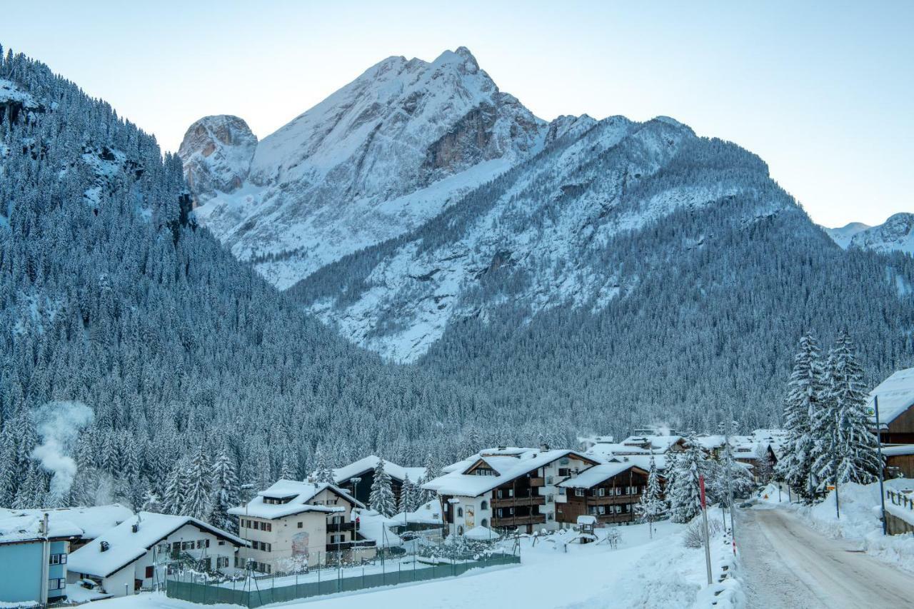 Hotel Alpe Canazei Exterior photo