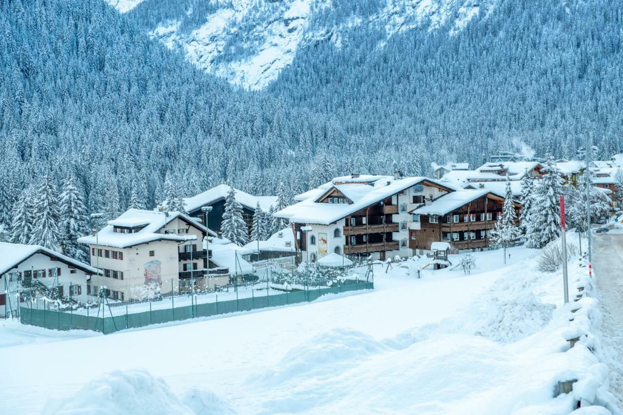 Hotel Alpe Canazei Exterior photo